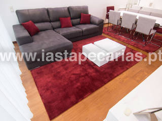 Casa Particular, Ermesinde, IAS Tapeçarias IAS Tapeçarias Living room Textile Amber/Gold