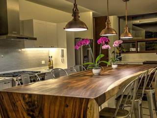 Casa M, Stuen Arquitectos Stuen Arquitectos Scandinavian style dining room Solid Wood Multicolored