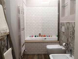 Bagno per la famiglia Rifò Bagno moderno illuminazione bagno,arredo bagno,bagno sanitari,piastrelle bagno,rivestimenti parete