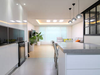 homify Modern kitchen