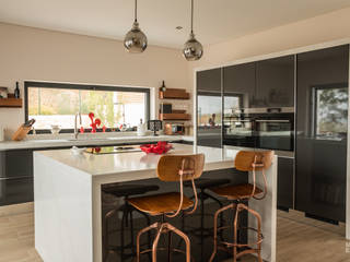 Marble Simplicity, Moderestilo - Cozinhas e equipamentos Lda Moderestilo - Cozinhas e equipamentos Lda Modern kitchen Multicolored