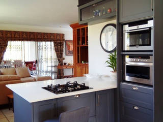 Crisp White & Blue-grey Kitchen project completed in Mooikloof, Pretoria., Ergo Designer Kitchens & Cabinetry Ergo Designer Kitchens & Cabinetry Built-in kitchens MDF