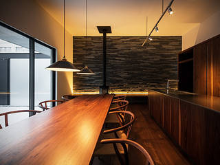 羽曳が丘の家, 白坂 悟デザイン事務所 白坂 悟デザイン事務所 Modern dining room Wood Wood effect