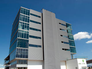 Edificio KRONOS, Dintel arquitectura y construcción Dintel arquitectura y construcción Stairs Aluminium/Zinc