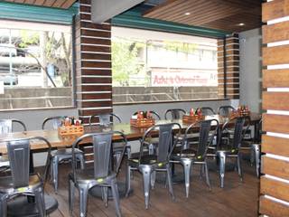 LA GAMBETA: Restaurantes de estilo  por Tema Arquitectos