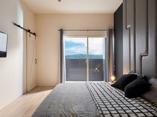 狹長街屋大改造, 層層室內裝修設計有限公司 層層室內裝修設計有限公司 Skandinavische Schlafzimmer