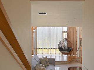 無印夾層渡假屋, 層層室內裝修設計有限公司 層層室內裝修設計有限公司 Escaleras