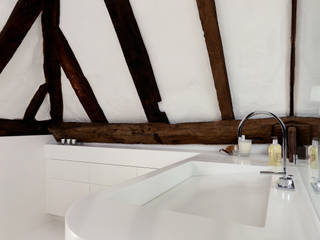 Seamless Wet Room in a Barn Conversion, Solidity Ltd Solidity Ltd Modern bathroom