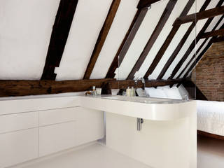 Seamless Wet Room in a Barn Conversion, Solidity Ltd Solidity Ltd Modern bathroom