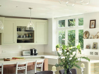 Surbiton, Surrey, INTERIORS:designed INTERIORS:designed Cocinas clásicas