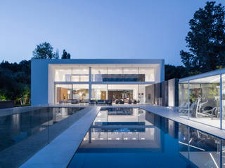 homify Modern pool