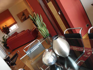 Renovatie Appartement met Italiaans Design, MEF Architect MEF Architect Dining room ایلومینیم / زنک Red
