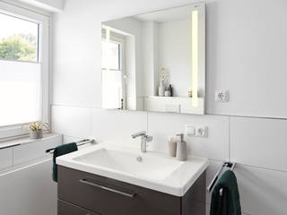 Barrierefreies und modernes Badezimmer, BANOVO GmbH BANOVO GmbH Baños modernos