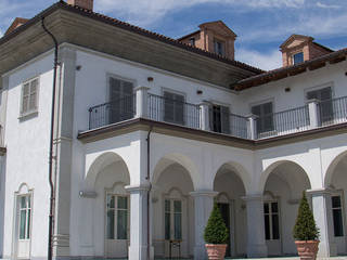 Scala in marmo bianco di Carrara C per cascina nel Roero, Canalmarmi e Graniti snc Canalmarmi e Graniti snc Schody Marmur