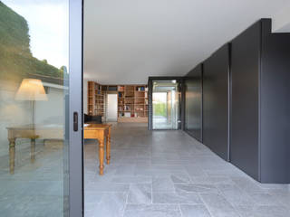 Casa M, Varese Iº fase, Kazuyo Komoda (Design Studio) Kazuyo Komoda (Design Studio) Soggiorno moderno