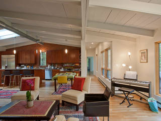Old Farm Residence, RT Studio, LLC RT Studio, LLC Salones de estilo moderno