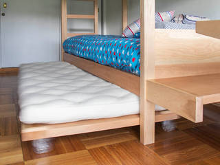 Muebles Luz, Crescente Böhme Arquitectos Crescente Böhme Arquitectos Modern style bedroom Solid Wood Wood effect