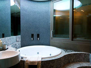 ​Casa Seamless, Design Tomorrow INC. Design Tomorrow INC. Salle de bain moderne