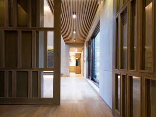 Casa Normal "풍경이 아름다운 집"_Anyang, Design Tomorrow INC. Design Tomorrow INC. Hành lang, sảnh & cầu thang phong cách châu Á