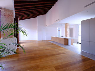 Reforma de vivienda Unifamiliar, BHB arquitectura BHB arquitectura モダンデザインの リビング