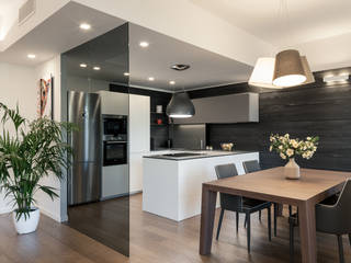 homify Built-in kitchens White