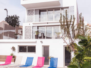 Vivienda unifamiliar de lujo con piscina en la costa mediterránea, ARREL arquitectura ARREL arquitectura Modern pool