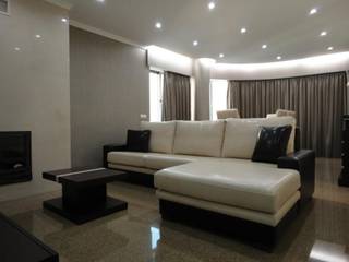 Remodelação de apartamento em Vila Nova de Gaia, PROJETARQ PROJETARQ Modern living room