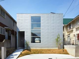 ２つの吹き抜けのある家 / House in Koyoen 2, 藤原・室 建築設計事務所 藤原・室 建築設計事務所 บ้านและที่อยู่อาศัย