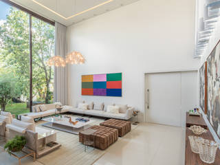 Casa Patos de Minas, Isabella Magalhães Arquitetura & Interiores Isabella Magalhães Arquitetura & Interiores Minimalist living room Glass White
