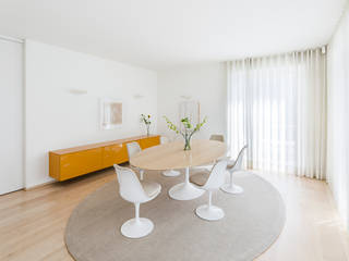 Penthouse, studio1073 studio1073 Moderne Esszimmer