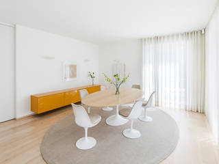 Penthouse, studio1073 studio1073 Modern Dining Room