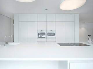 Küche mit Morseschrift, Schmid Schreinerei GmbH & Co. KG Schmid Schreinerei GmbH & Co. KG Modern style kitchen