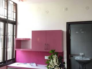 Duplex House Interiors in Bangalore for Mr. Rajan, Interiorwalaa Interiorwalaa Modern style bedroom Plywood Pink