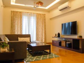 Apartment interiors- Kalakshetra, Chennai, Synergy Architecture and Interiors Synergy Architecture and Interiors Ruang Keluarga Gaya Eklektik