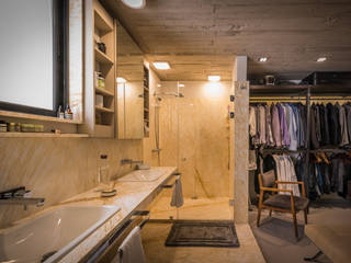 Polanco, Paola Calzada Arquitectos Paola Calzada Arquitectos Industrial style dressing room Marble