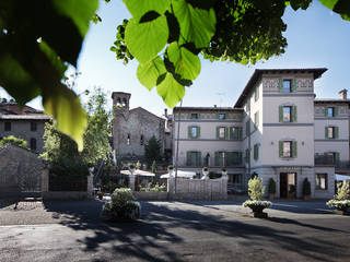 RISTRUTTURAZIONE ALBERGO A CASTELL' ARQUATO, Studio Architettura Macchi Studio Architettura Macchi Casas clásicas