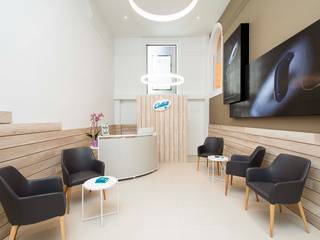 Flagship Store de Cottet Audio, Silvia R. Mallafré Silvia R. Mallafré Commercial spaces Wood Brown