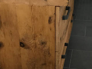 Waschtisch 3 - Designmöbel aus Altholz, woodesign Christoph Weißer woodesign Christoph Weißer BathroomStorage Wood