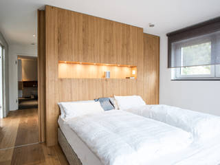 Neugestaltung Wohnhaus, Oberstenfeld, Mannsperger Möbel + Raumdesign Mannsperger Möbel + Raumdesign Modern style bedroom