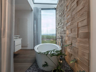 Wohnhaus, Steinheim, Mannsperger Möbel + Raumdesign Mannsperger Möbel + Raumdesign Modern bathroom