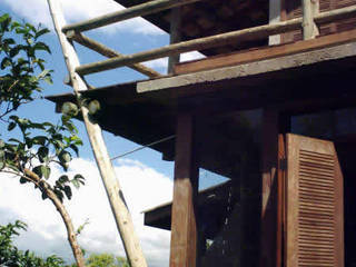 Residência Ibiraquera, Raiz Arquitetônica Raiz Arquitetônica Chalets & maisons en bois