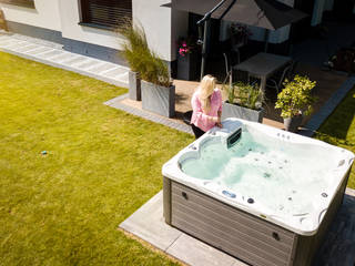 Lieferung Outdoor-Whirlpool ONE SPA Elan 5L, SPA Deluxe GmbH - Whirlpools in Senden SPA Deluxe GmbH - Whirlpools in Senden Klassieke spa's