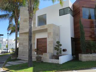 Casa El Secreto, OM arquitectura OM arquitectura Single family home