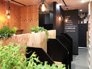 CUOREA TOMOZEMI, Studio Maiden Studio Maiden Commercial spaces Wood Wood effect