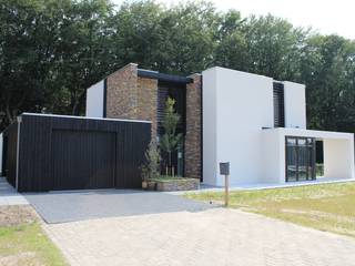 Moderne Villa met Natuurgevelsteen, Natuurgevelsteen Natuurgevelsteen Modern walls & floors