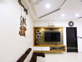 Elegant 3BHK Interior Design at Prestige Bella Vista, Interios by MK Design Interios by MK Design Moderne Wohnzimmer