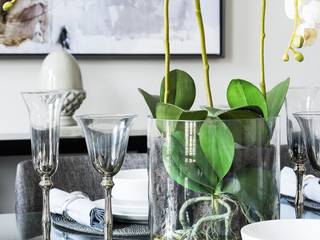 South Kensington Flat, London Home Staging Ltd London Home Staging Ltd Comedores de estilo clásico