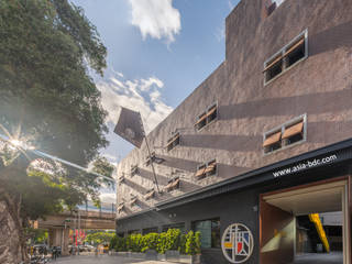 HuaShan, Taipei Base Design Center Taipei Base Design Center Modern style doors