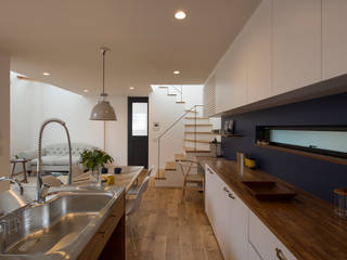 REALIZE, yuukistyle 友紀建築工房 yuukistyle 友紀建築工房 Built-in kitchens