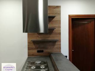 Cucina con penisola attrezzata, GrammArt Cucine & Design GrammArt Cucine & Design Built-in kitchens